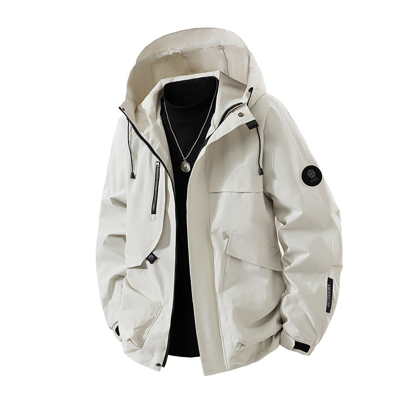 Praktische Herren Funktionsjacke mit Kapuze, wetterbeständig und bequem, dein Begleiter für jedes Abenteuer.