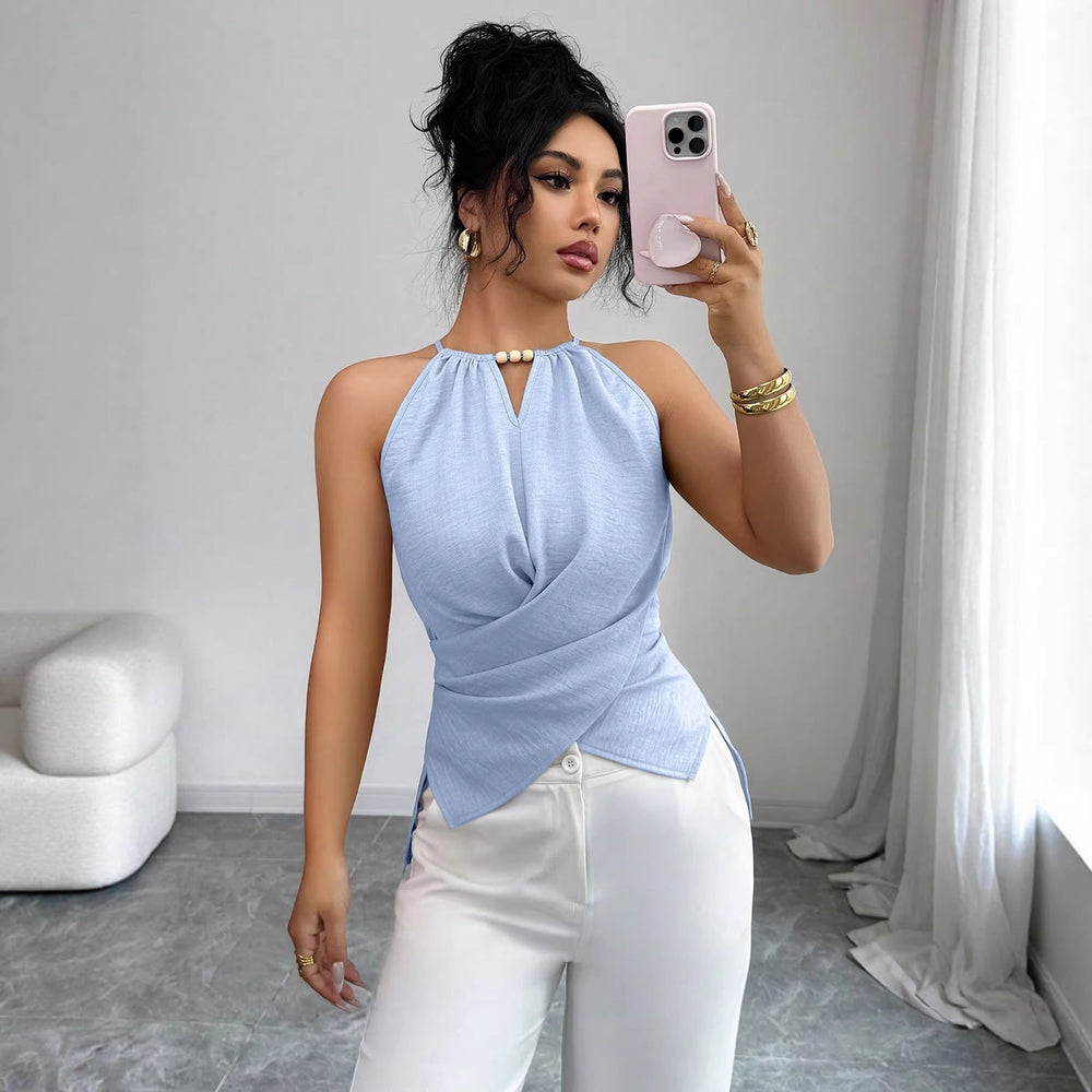 Modernes Damen Sommer Top: Ärmelloses Twist-Halstop mit asymmetrischem Saum & schicken Holzperlen.