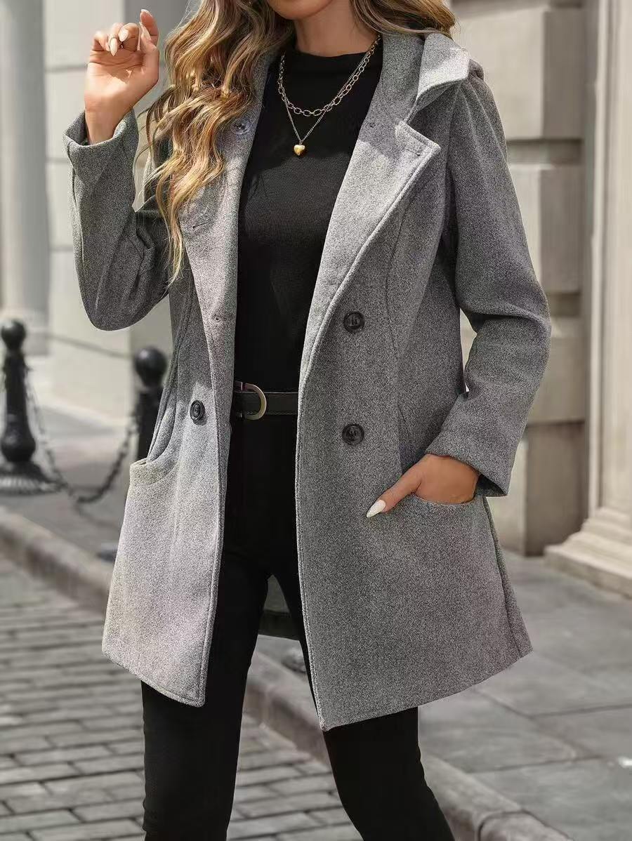 Schlanke Damen Übergangsjacke, stilvoll und elegant. Eine klassische Wahl für Damenmode.