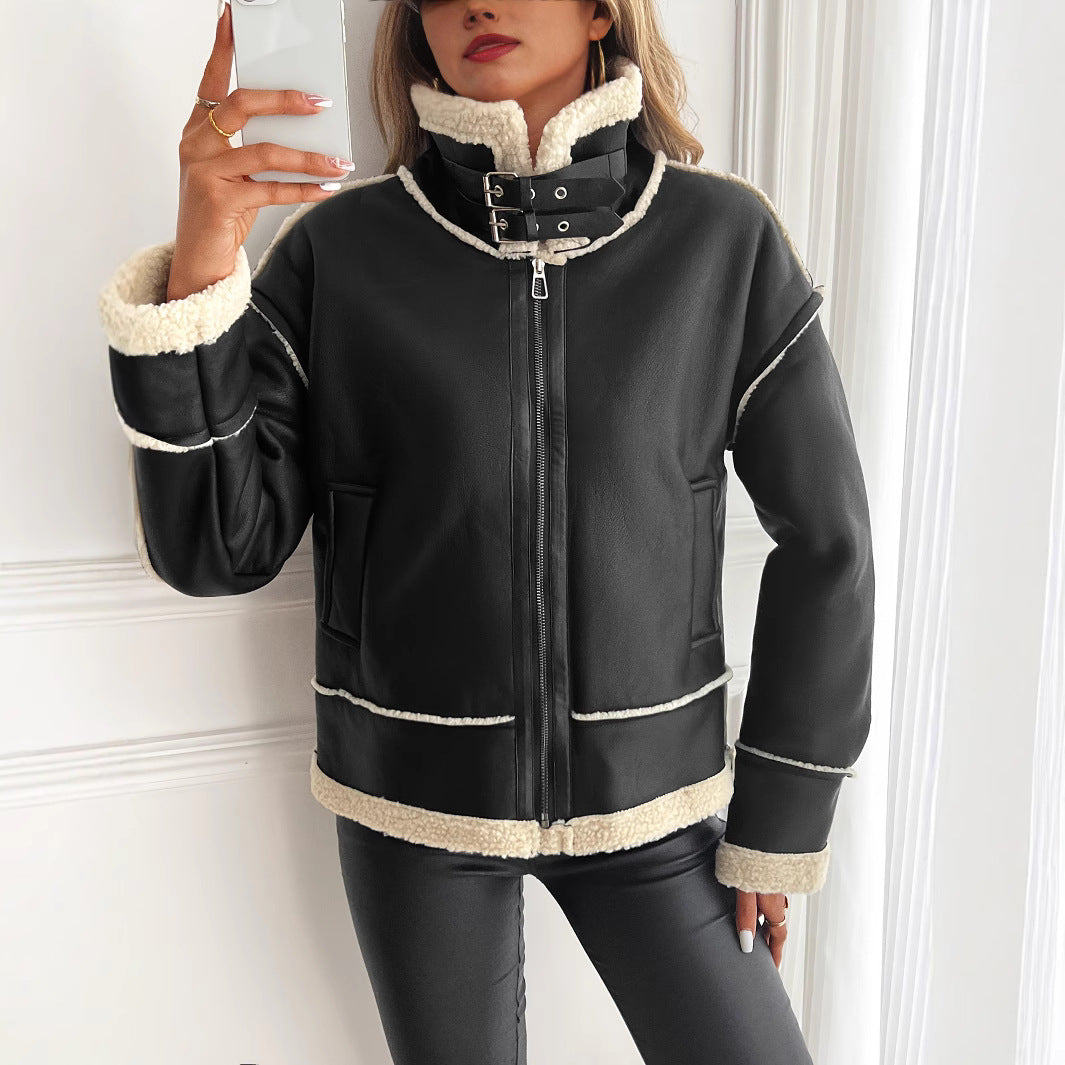 Stilvolle Damen Steppjacke, warm & bequem für Herbst & Winter. Modische Übergangsjacke mit Reißverschluss für kühle Tage.