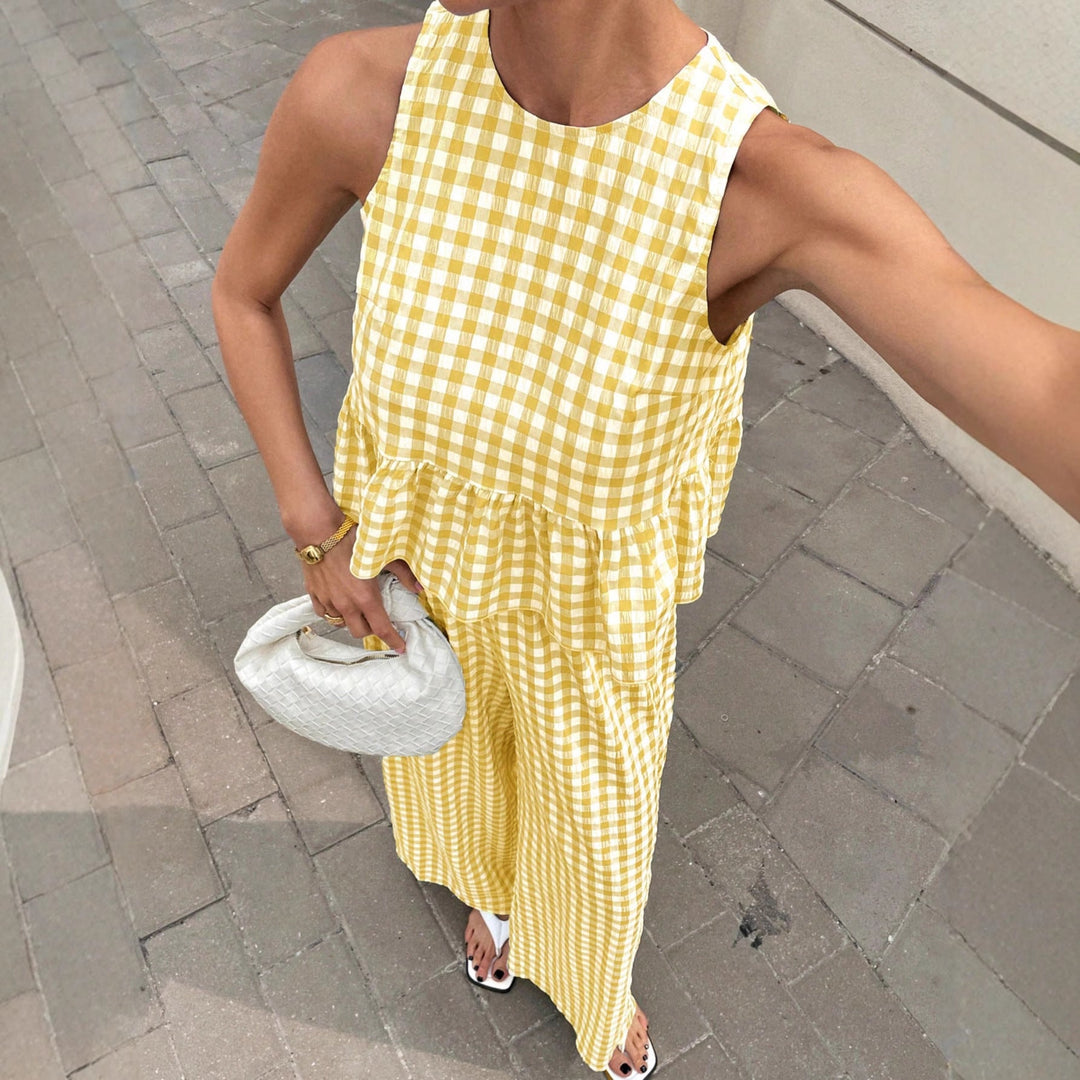 Bequemes Damen Sommer-Set im Vichy-Karo-Muster, Zweiteiler mit Palazzo-Hose & Volant-Top für Freizeit & Urlaub.