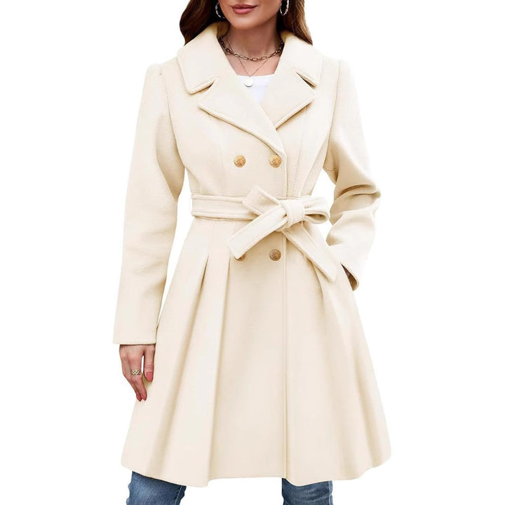 Eleganter Damen-Doppelreiher-Mantel in zeitlosem Stil für Frauen.