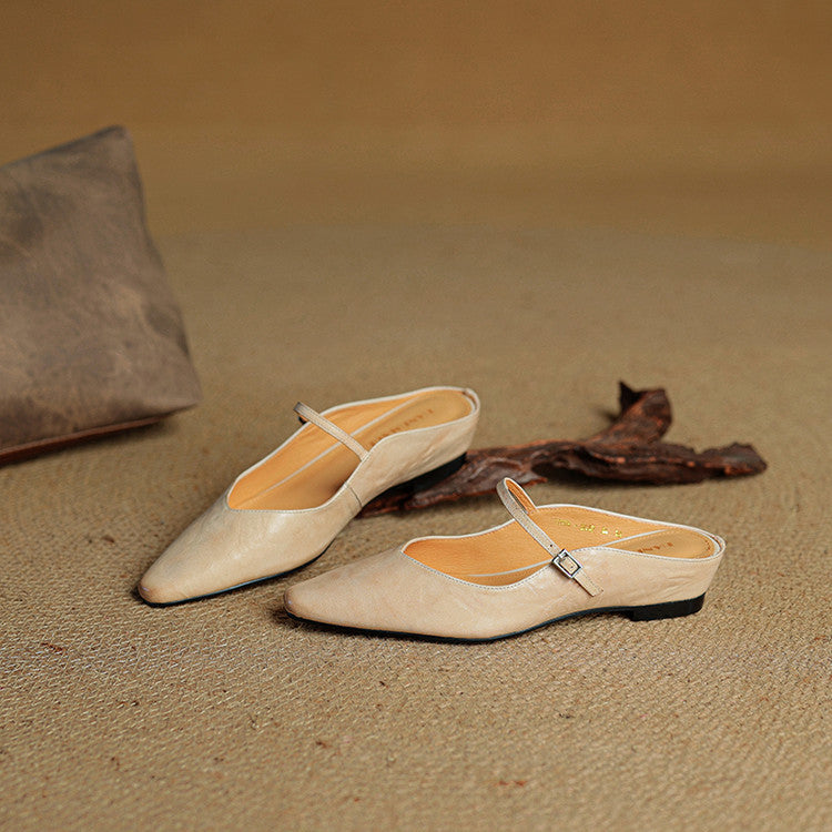 Elegante schwarze Damenschuhe, leichte Slipper für sommerlichen Komfort & Style.