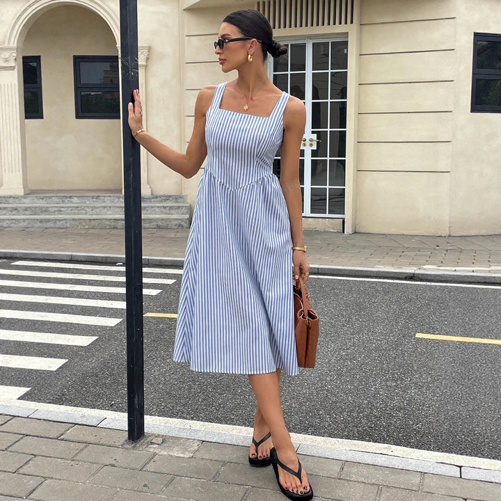 Sommerliches Trägerkleid mit quadratischem Ausschnitt & A-Linie, ein schickes Urlaubs- & Freizeitkleid.