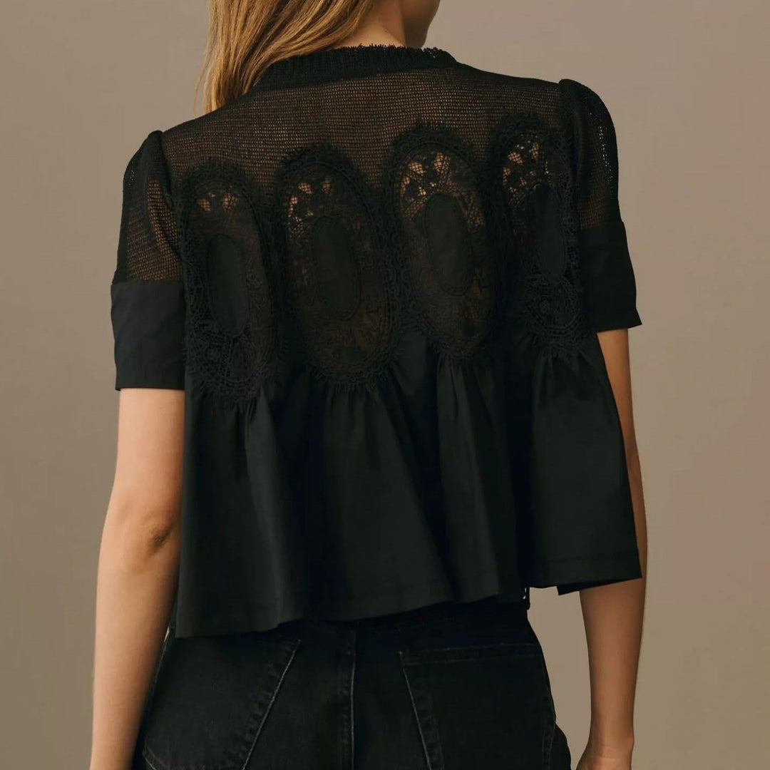 Leichte, luftige Damen Sommerbluse mit Kurzarm, Spitze, Stehkragen und Netz-Einsatz, ideal für Alltag.