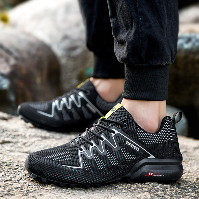 Damen Trailrunning-Schuhe für optimalen Halt und Komfort im Gelände. Perfekt für Outdoor-Laufen und Wandern.