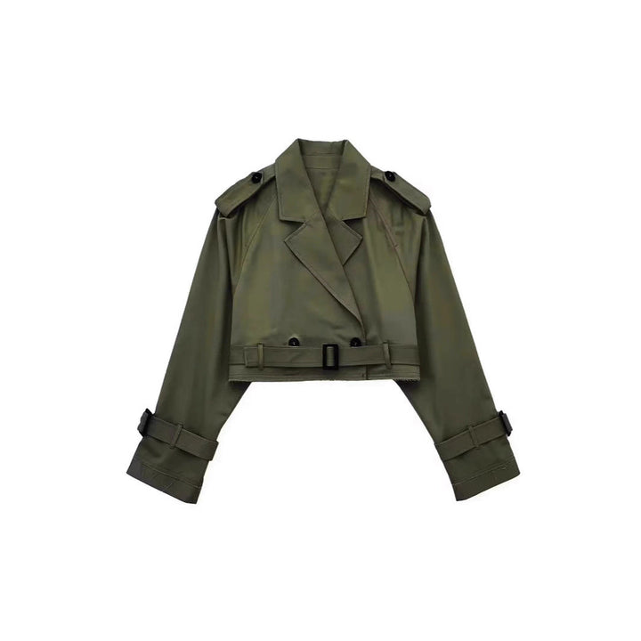 Seitliche Ansicht der modischen Damen Kurzjacke mit praktischen Eingrifftaschen, ideal für Frühling & Herbst.