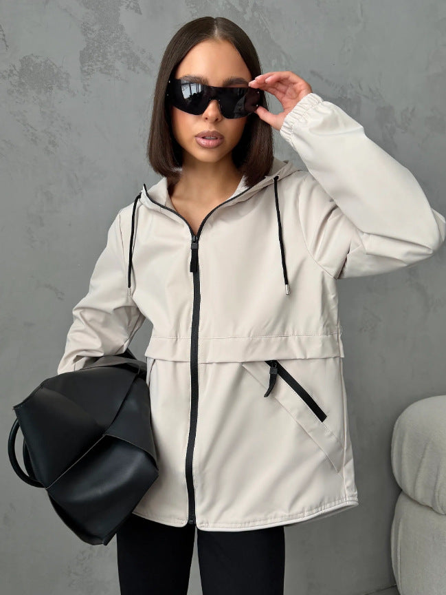Damen Outdoorjacke, leicht & winddicht. Ideal zum Wandern, Radfahren & Laufen in der Übergangszeit.