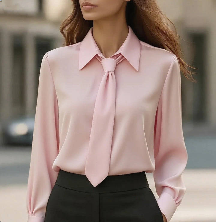 Elegante Damen Business Bluse, ideal für formelle Anlässe, mit Hemdkragen und integrierter Schleife.