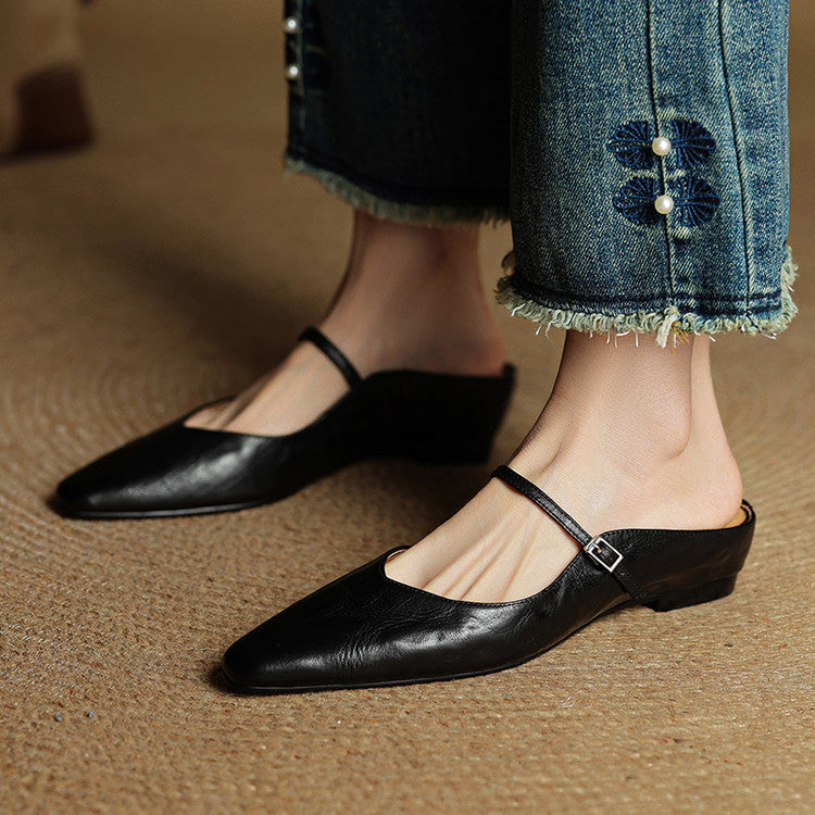 Stilvolle kastanienbraune Damenschuhe, leichte Slipper für Komfort im Sommer.