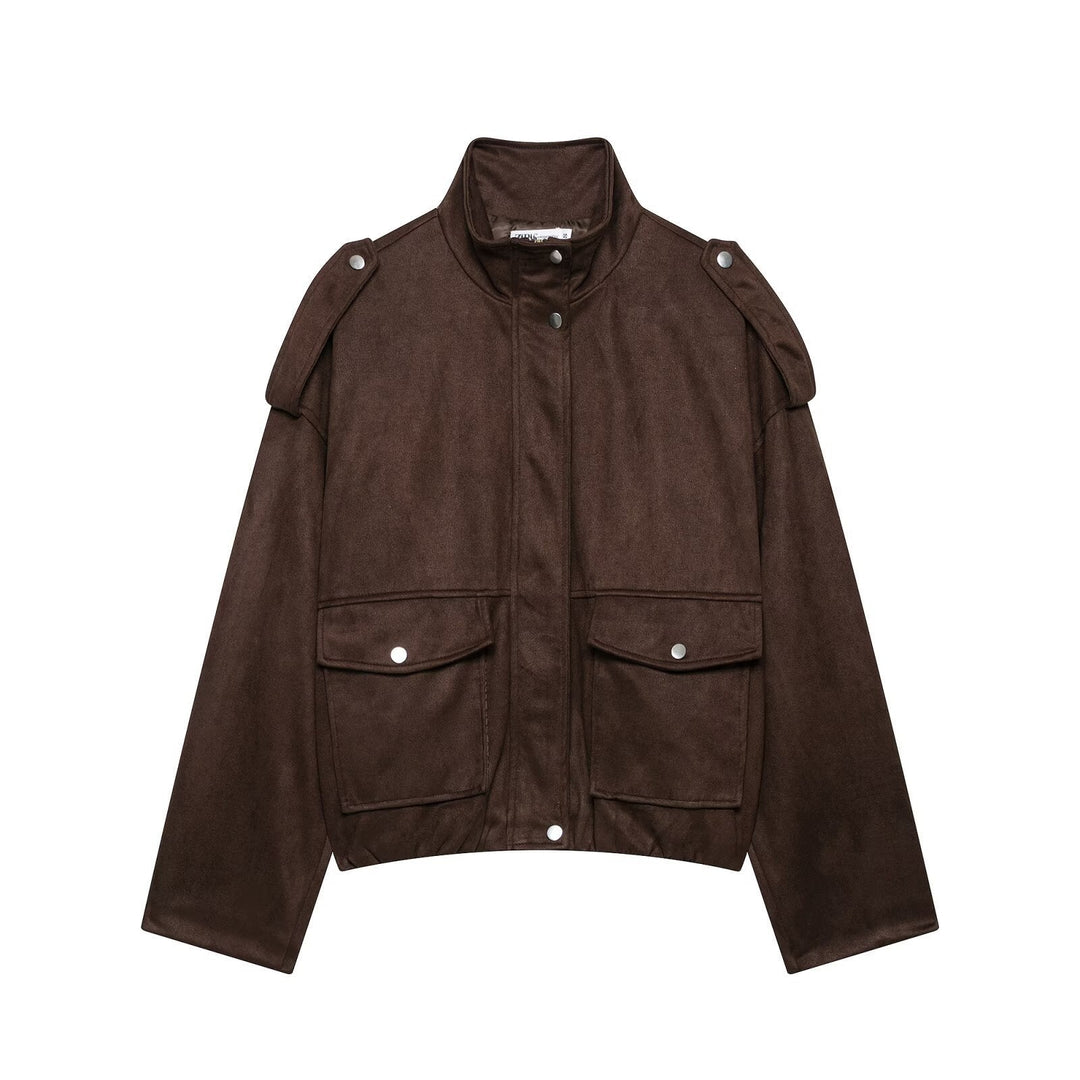 Stilvolle Damenjacke, modisch geschnitten, mit aufgesetzten Taschen. Perfekt als lässige Übergangsjacke.
