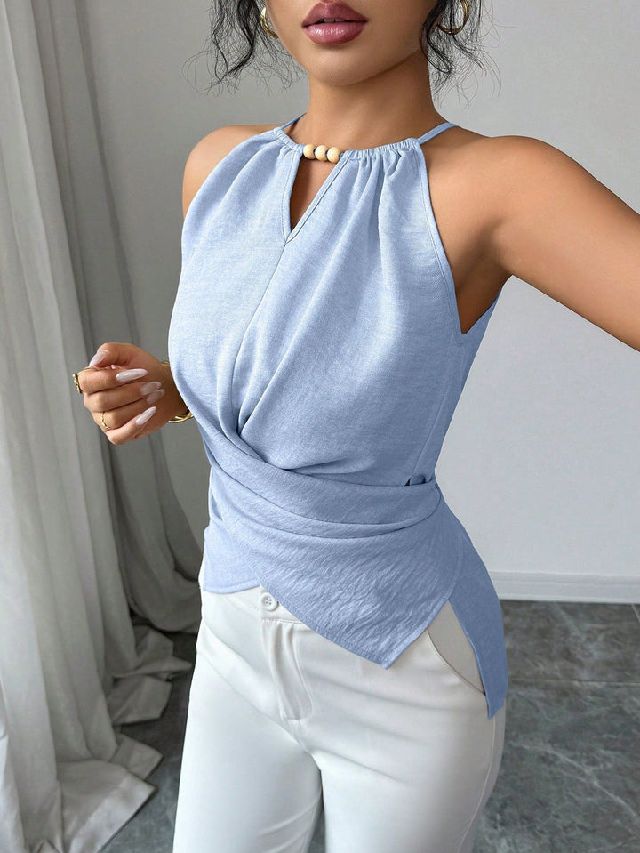 Damen Ärmelloses Twist-Halstop: Elegant mit Holzperlen & asymmetrischem Saum. Ideal für Sommer.
