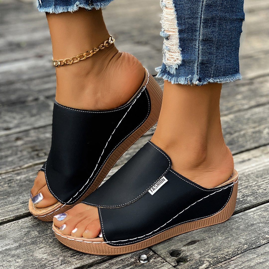 Elegante Damen Keil-Mules: Komfortable Slip-On Damenschuhe mit Memory-Fußbett, ideal für Alltag & Sommer.