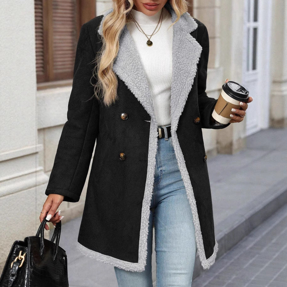 Damen Teddyfelljacke in Beige, warm & elegant für den Winter.