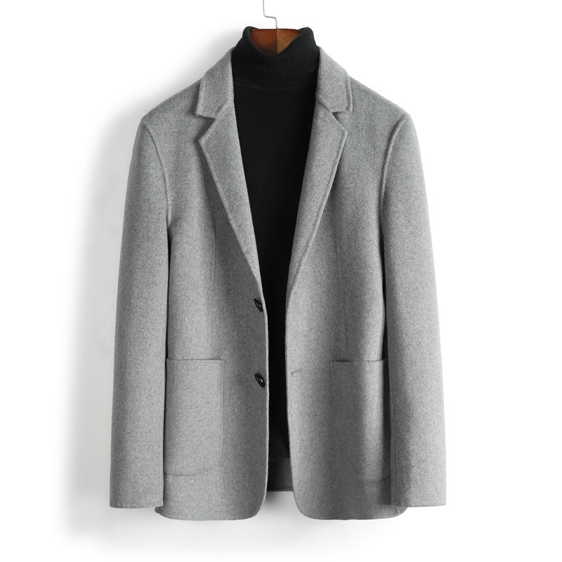 Schwarzer Damen Business Blazer für professionelle Büro-Outfits und elegante Anlässe. Klassische Frauen Kleidung.
