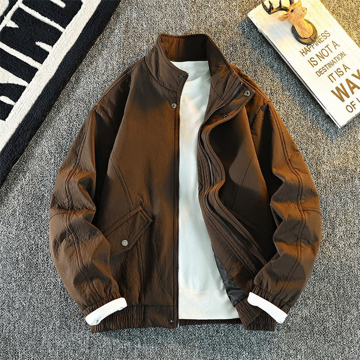 Elegante Herren-Übergangsjacke in Marineblau, leicht & komfortabel, für Business Casual oder Freizeit.