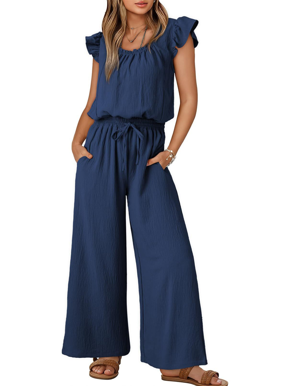 Femininer Damen Crinkle-Overall mit weitem Bein, schmeichelhafte Passform & modische Rüschendetails.