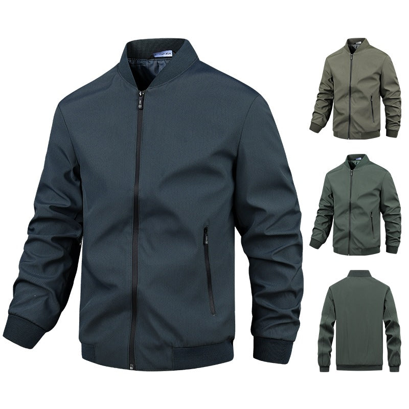 Bequeme Herren Stehkragenjacke aus hochwertigem Material, ideal für modische Freizeitlooks.