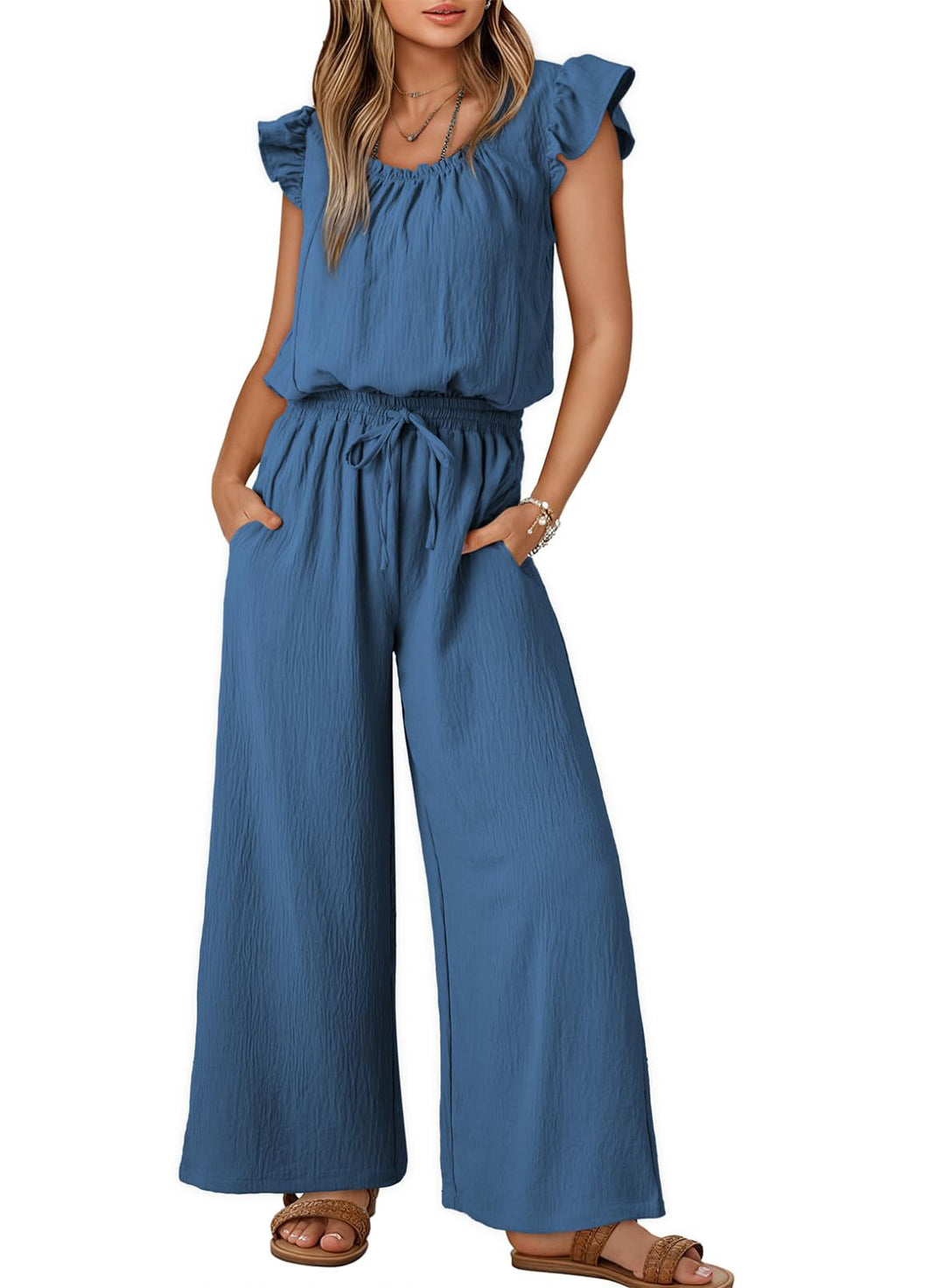 Luftiger Damen-Overall im Crinkle-Design, mit weitem Bein & charmanten Rüschenärmeln für warme Tage.