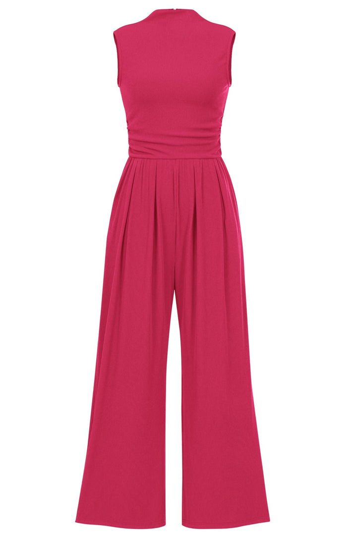 Damen Einteiler: Ärmelloser Jumpsuit mit modischem Rippenoberteil und sehr weitem Bein. Sommer-Look.