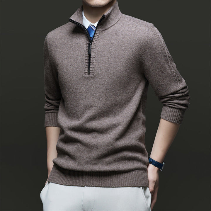 Klassischer grauer Herren Pullover mit Stehkragen & Reißverschluss, vielseitiges Oberteil für Alltag & Büro.