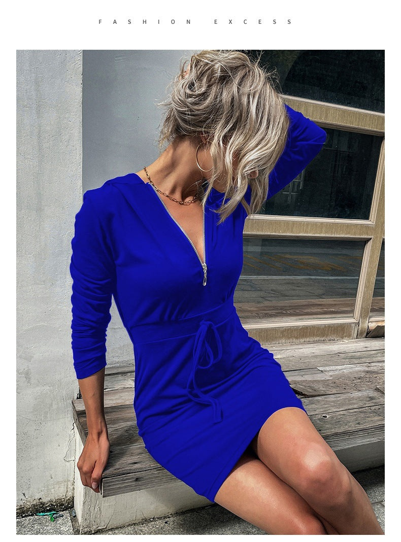 Stilvolles Damenkleid, Langarm, mit halbem Reißverschluss & abnehmbarem Gürtel. Ideal als modisches Sportkleid.
