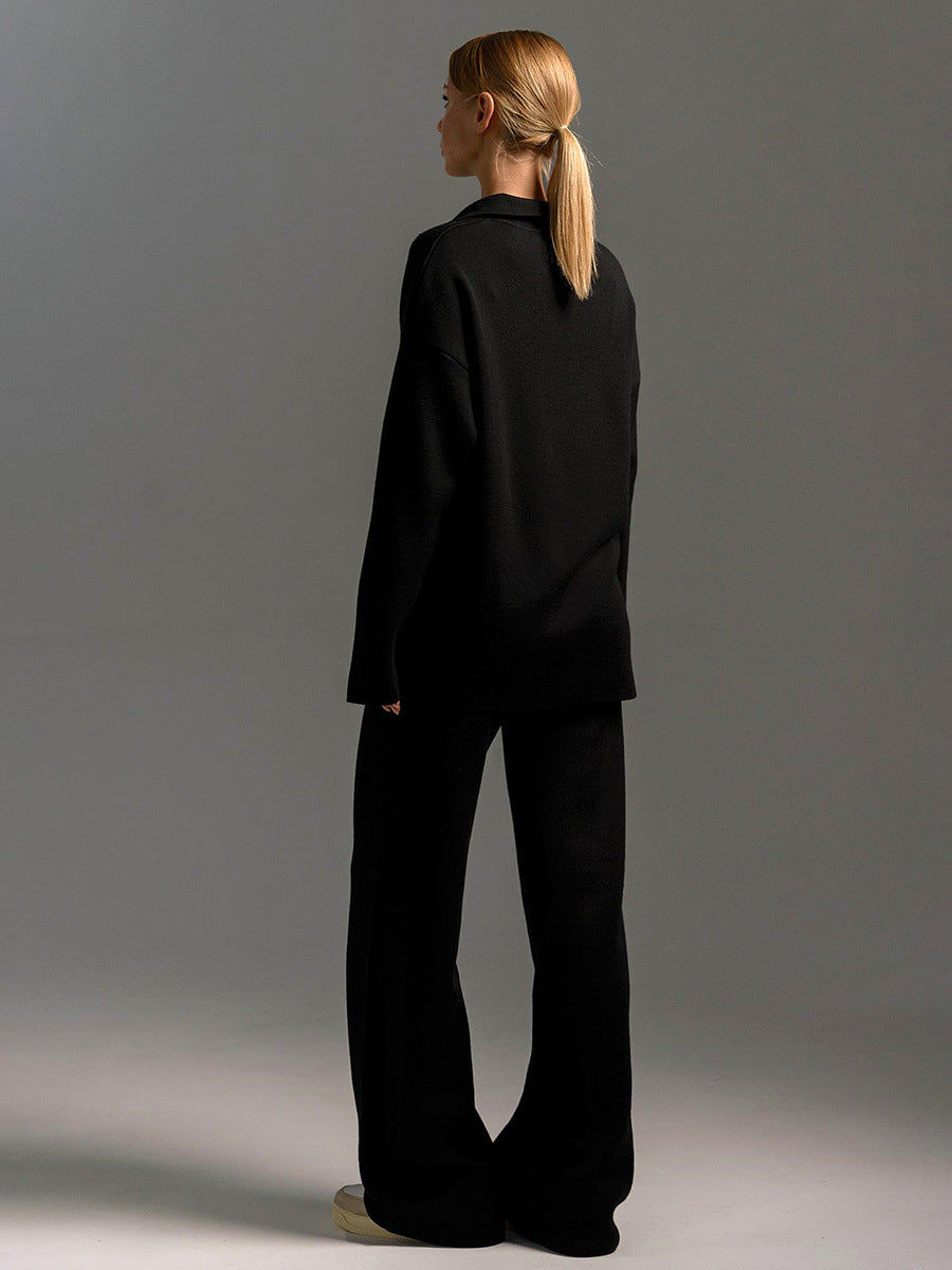 Stylisher Damen Polopullover mit Knopfleiste, Teil eines modischen Zweiteilers. Perfekt für Freizeit & Frühling.