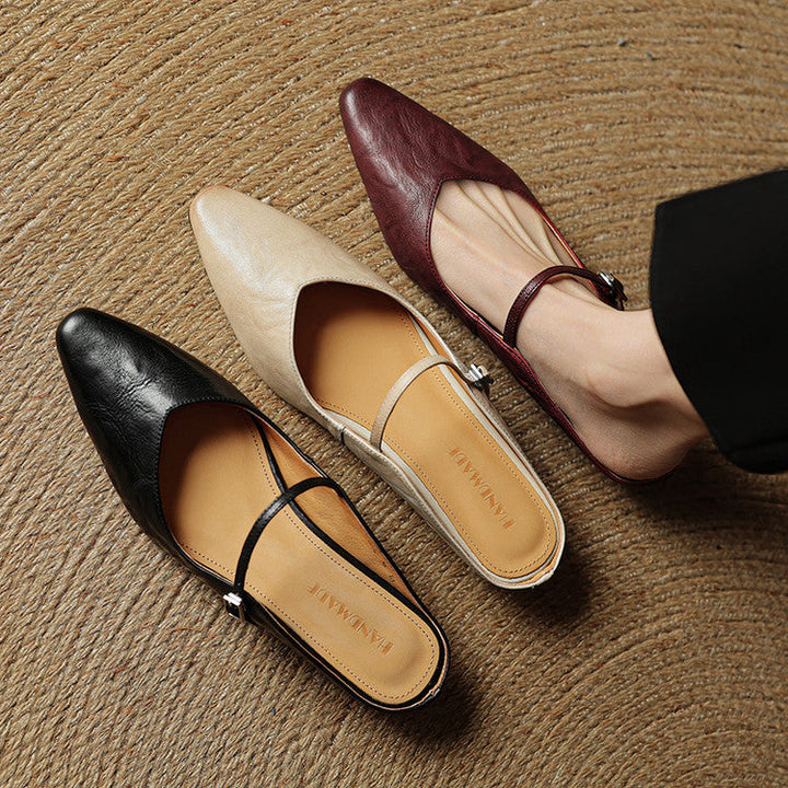 Elegante schwarze Slipper, komfortable Damenschuhe, ein Must-have für den Sommer.
