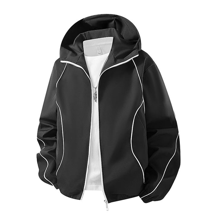 Robuste Herren-Outdoorjacke mit Kapuze, atmungsaktiv & komfortabel. Ideale Leichtjacke für unterwegs.