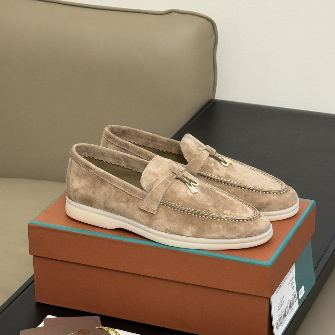 Leichte Damen Mokassins für Spaziergänge und Reisen. Bequeme Slipper für langanhaltenden Tragekomfort.
