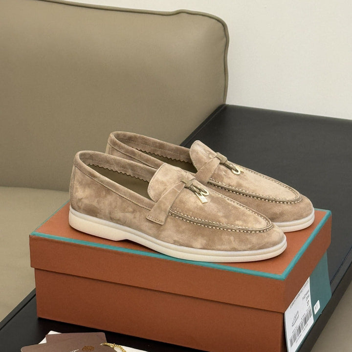 Leichte Damen Mokassins für Spaziergänge und Reisen. Bequeme Slipper für langanhaltenden Tragekomfort.
