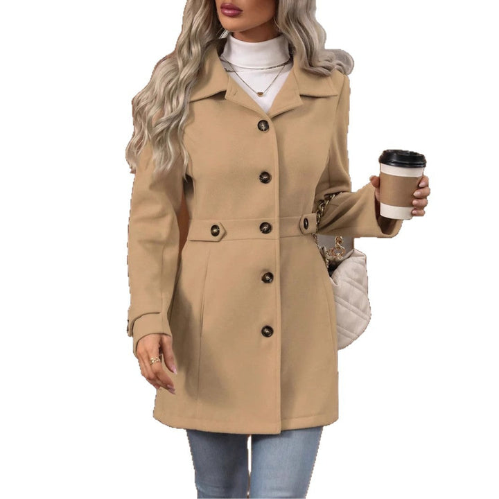 Stilvolle Damenjacke für den Herbst, elegantes Design, perfekt als leichte Oberbekleidung für kühle Tage.