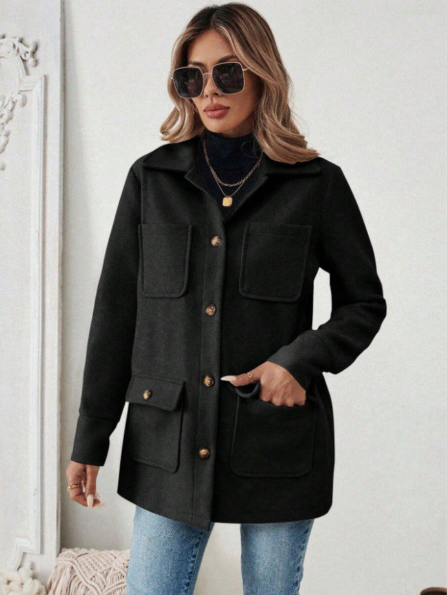 Leichte Damenjacke im Utility-Stil, perfekt für Schichten, vielseitig und bequem für den Alltag.