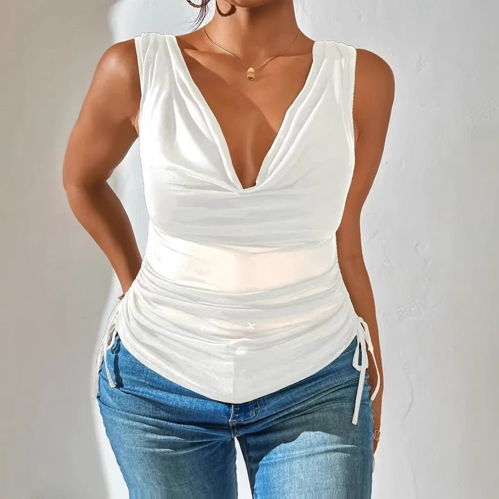 Modisches Damen Tanktop, ärmellos, mit tiefem V-Ausschnitt & schmeichelhafter Raffung. Stylisch & vielseitig kombinierbar.