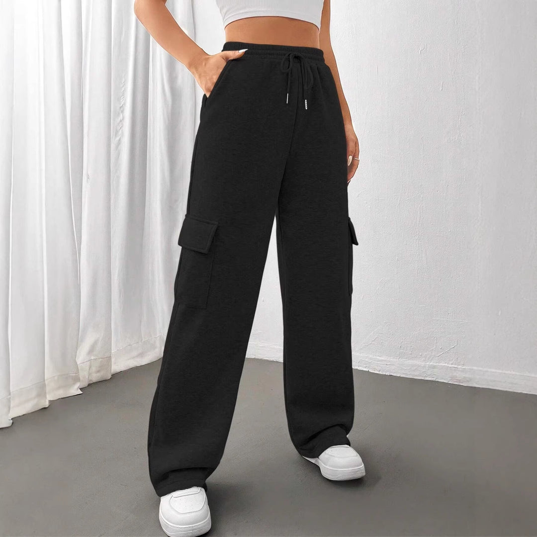 Damen Cargohose weit geschnitten mit praktischen Seitentaschen & Kordelzug für optimalen Sitz.