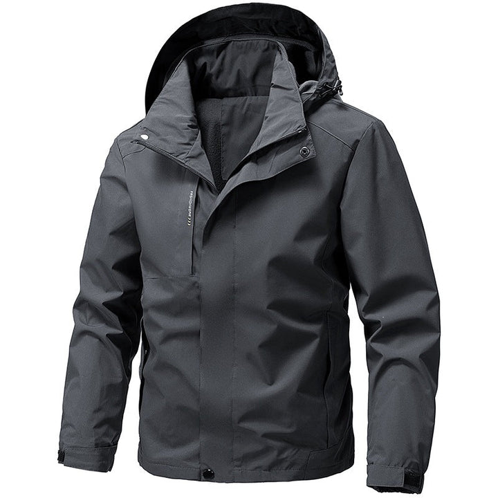 Stylische Herren Freizeitjacke mit abnehmbarer Kapuze, modern und funktional für Alltag & Outdoor-Aktivitäten.