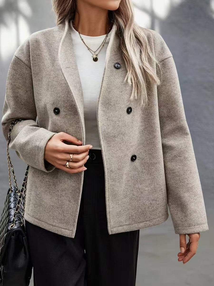 Moderner Damenblazer Khaki, zeitlos elegant, ideal für den stilvollen Büro- oder Freizeit-Look.