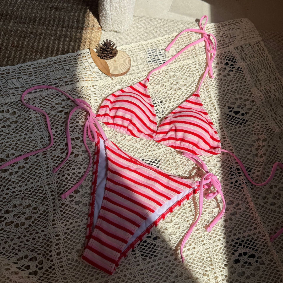 Damen Triangel-Bikini mit Streifen für Strand & Urlaub, modisch, verstellbar & schnelltrocknend.