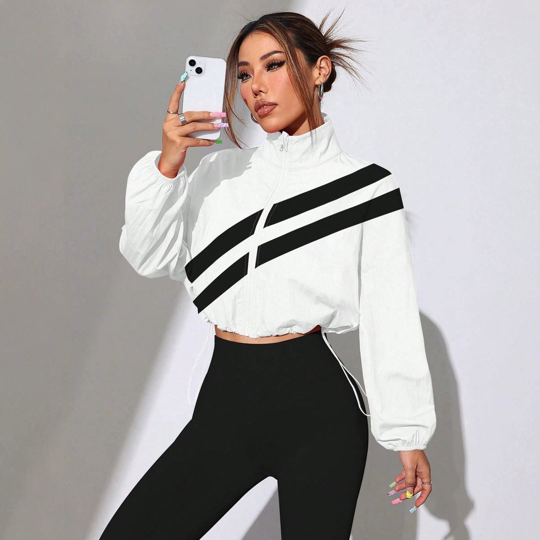 Stylische Damen Activewear Windbreaker Jacke, kurz geschnitten mit hohem Stehkragen, perfekt für Freizeit.