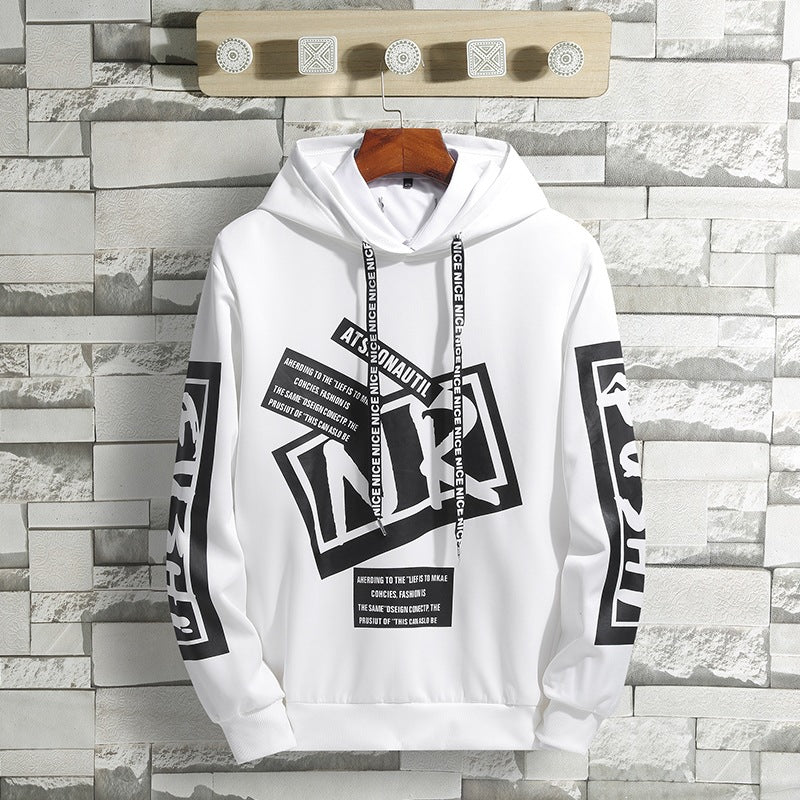 Herren Hoodie mit modernem Druck. Lässiger Kapuzenpullover für Freizeit und Streetwear.