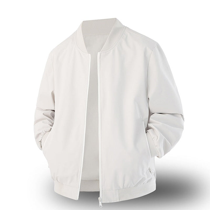 Dunkelblaue Herren Bomberjacke aus strapazierfähigem Material, windabweisend, ideal als lässige Übergangsjacke.