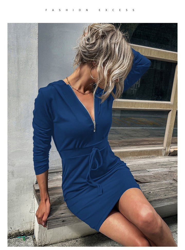 Vielseitiges Damen-Sportkleid, elegant & sportlich zugleich, mit Reißverschluss & Bindegürtel. Trendiges Freizeitkleid.