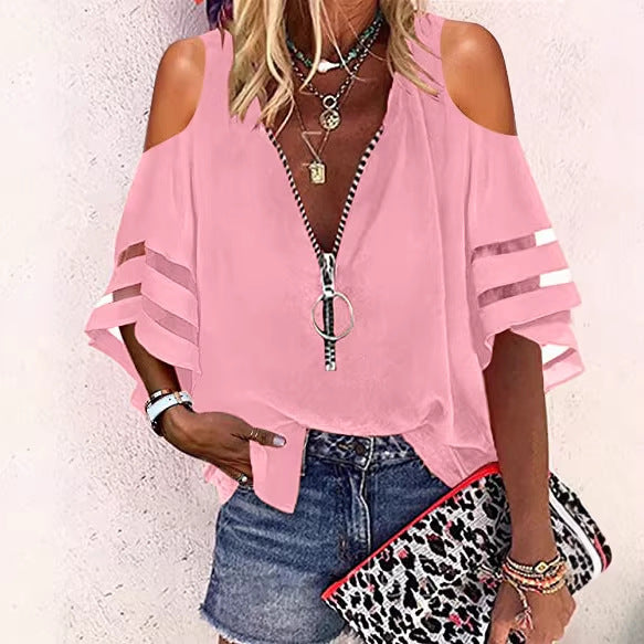 Moderne Damen Sommer Bluse mit trendigen Cut-Out-Ärmeln & V-Ausschnitt, lässig & feminin.