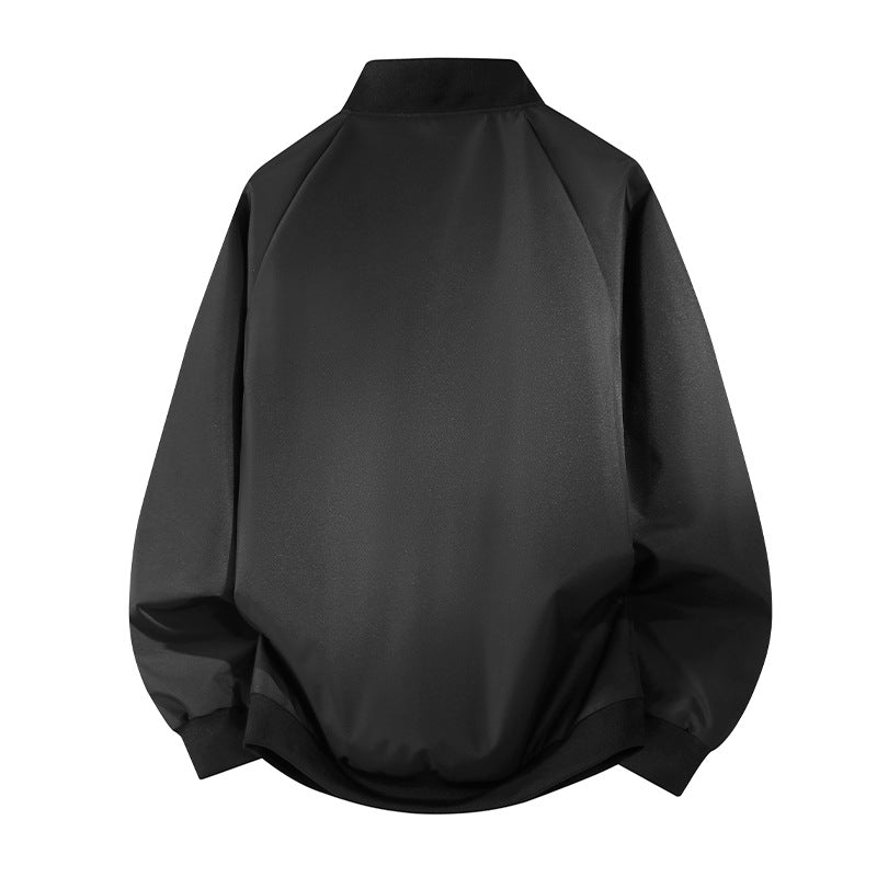 Moderne Herren-Bomberjacke in Schwarz, bequeme und lässige Herrenjacke für diverse Anlässe.