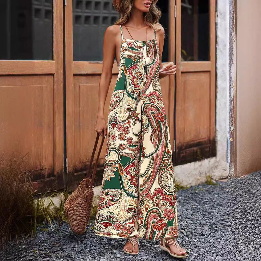 Eleganter Damen Boho Jumpsuit für den Sommer mit weitem Bein, Paisley-Muster und lockerer Passform.