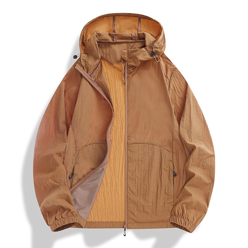 Vielseitige Herren Wanderjacke mit Kapuze, leicht & winddicht, perfekt für Outdoor-Sport und Freizeit.