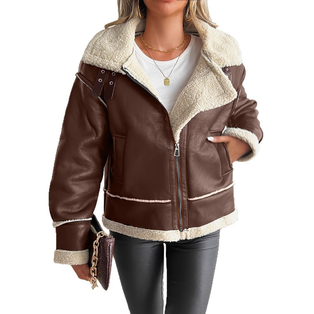 Trendige Damenmode: Warme Übergangsjacke mit Reißverschluss. Stilvoll und bequem, ideal für kalte Herbst- und Wintertage.