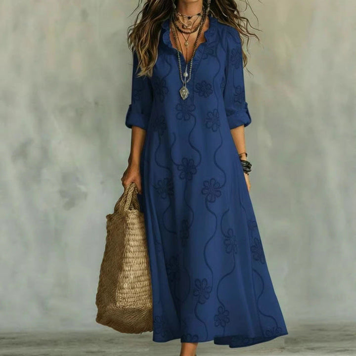 Langes Damen Sommerkleid in Boho-Stil. Fließender Stoff & eleganter Schnitt ideal für Urlaub & Freizeit.