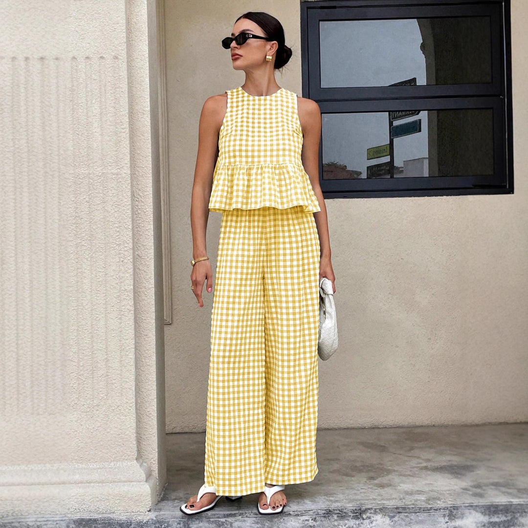 Kurzärmliges Volant-Top des Damen Zweiteilers im eleganten Vichy-Karo-Muster, perfekt für den Sommer.