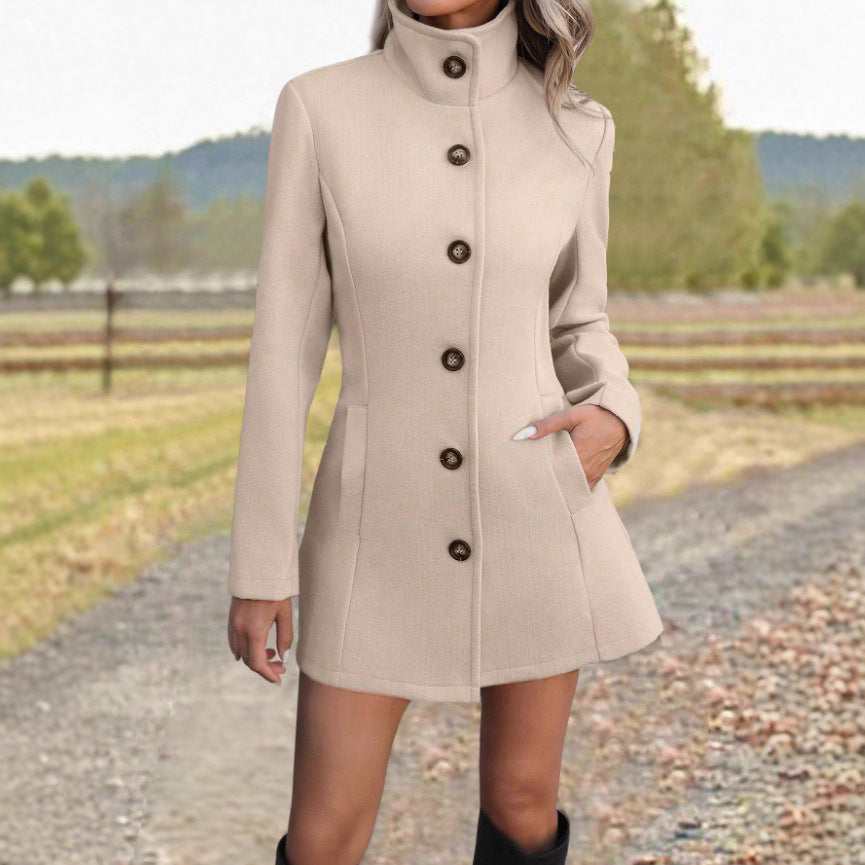 Damen Jacke elegant mit Stehkragen, langärmlig. Perfekt für Herbst & Winter.